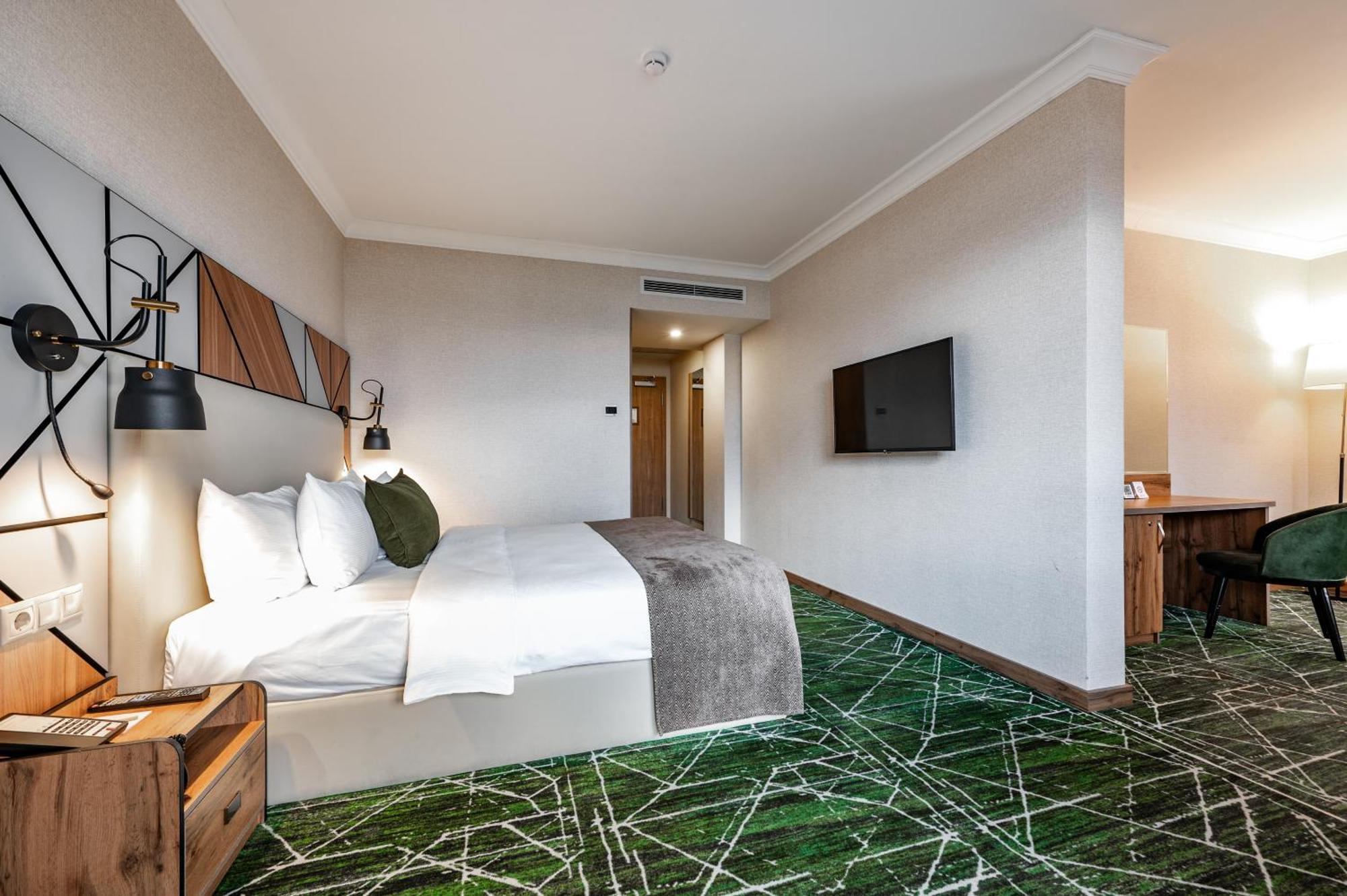 Wyndham Garden Burabay Ξενοδοχείο Εξωτερικό φωτογραφία